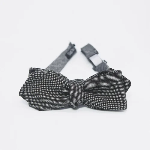 Moris - Gloss Gray Diamond  Self Tie Bow Tie