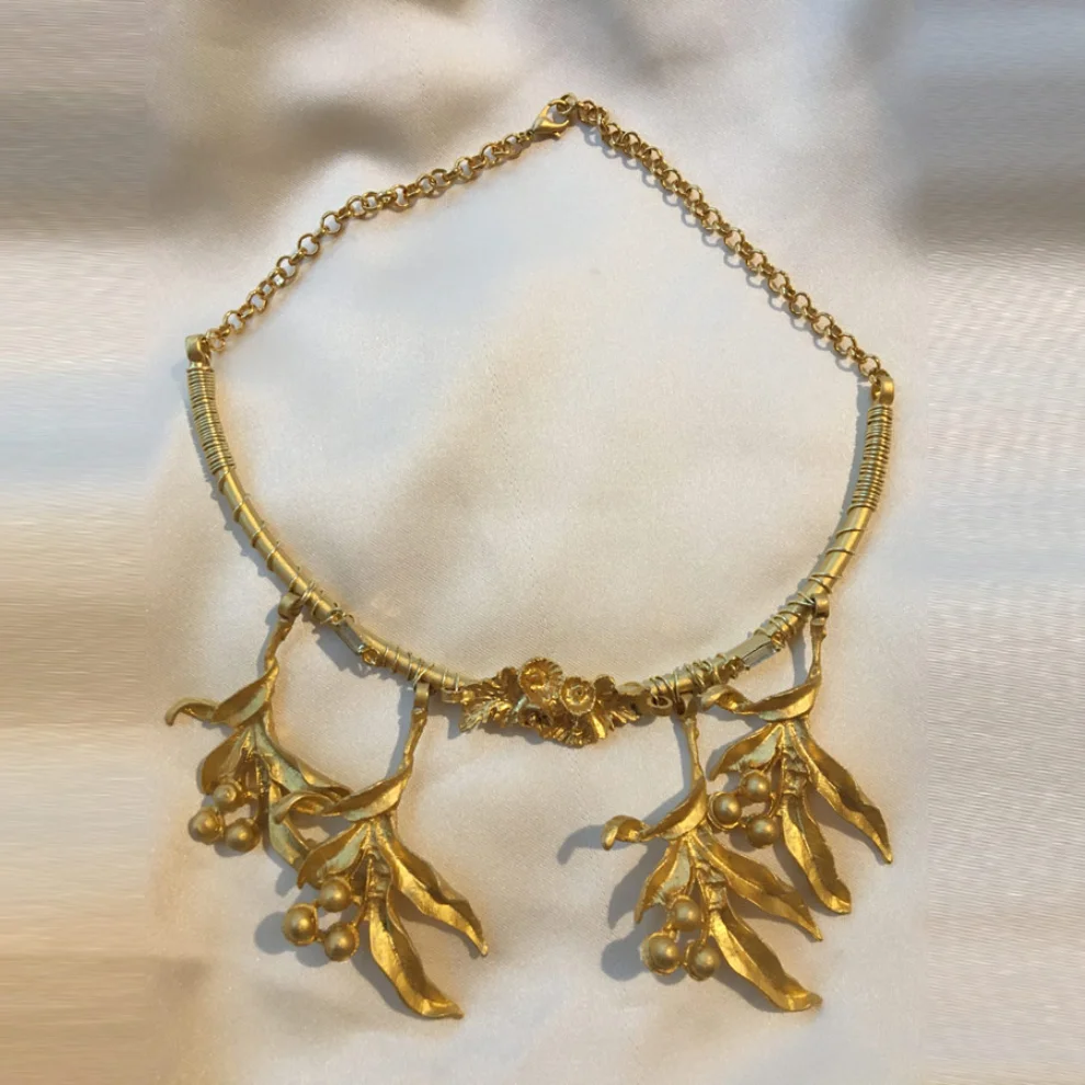 Beril Kın Design - Leaf Necklace