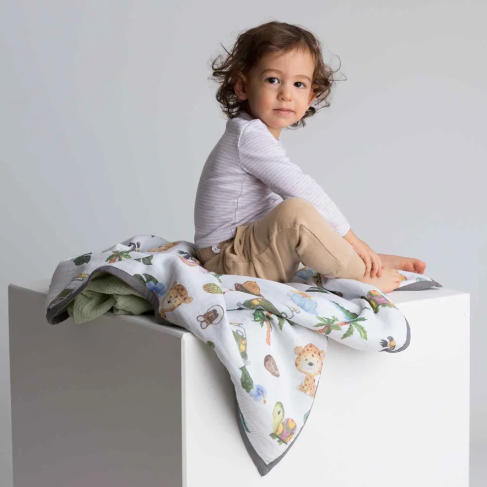 Bebe Bellota - Safari 6 Layer Organic Baby Muslin Quilt