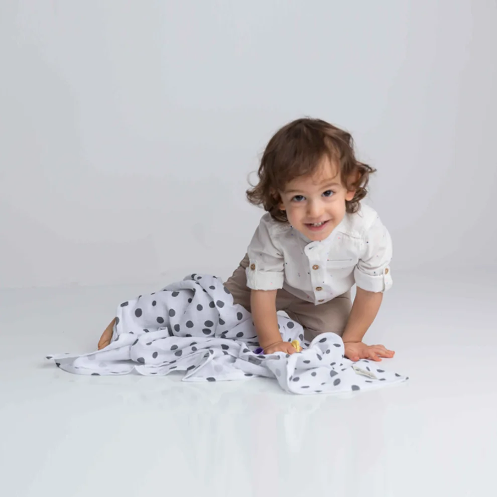 Bebe Bellota - Dots 2 Layer Organic Baby Muslin Sweddle