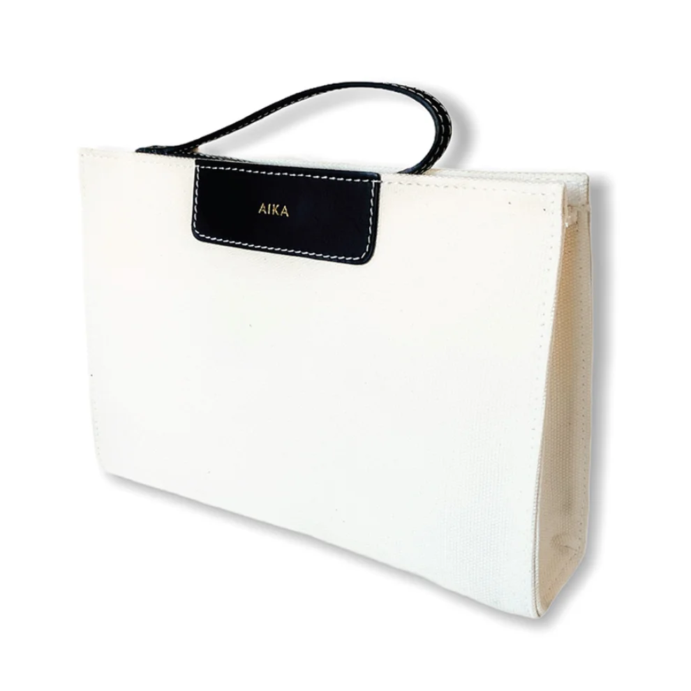 Aika Concept - Floral White Canvas Clutch